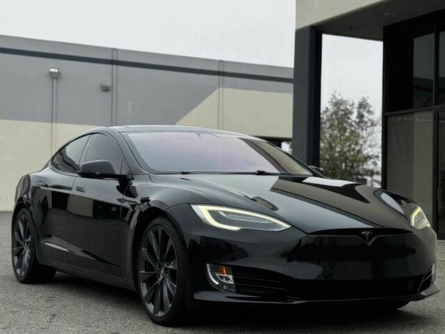 Черный Тесла Модель С, объемом двигателя 0 л и пробегом 70 тыс. км за 13000 $, фото 7 на Automoto.ua