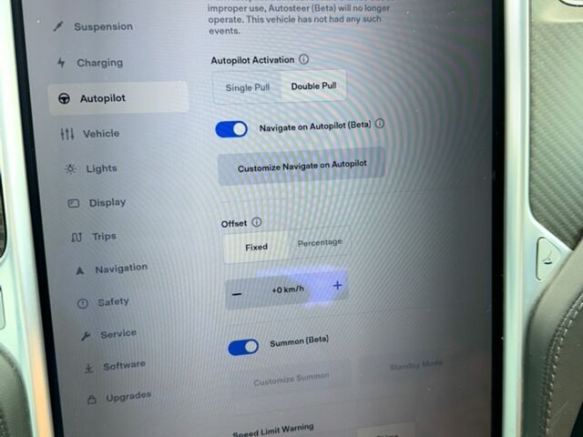 Черный Тесла Модель С, объемом двигателя 0 л и пробегом 298 тыс. км за 25000 $, фото 10 на Automoto.ua