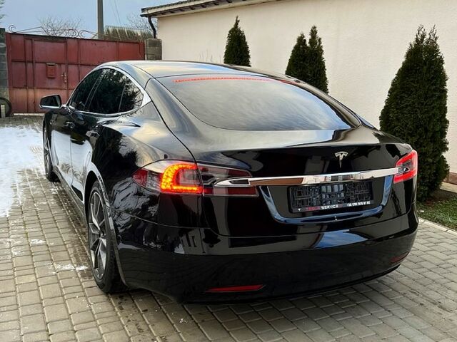 Черный Тесла Модель С, объемом двигателя 0.24 л и пробегом 152 тыс. км за 25300 $, фото 4 на Automoto.ua