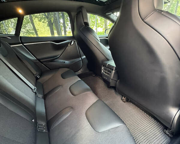 Чорний Тесла Модель С, об'ємом двигуна 0 л та пробігом 218 тис. км за 16900 $, фото 15 на Automoto.ua