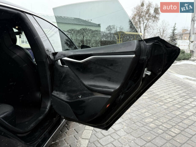 Черный Тесла Модель С, объемом двигателя 0 л и пробегом 292 тыс. км за 16000 $, фото 42 на Automoto.ua