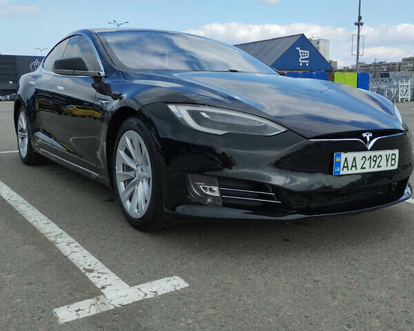Черный Тесла Модель С, объемом двигателя 0 л и пробегом 56 тыс. км за 17500 $, фото 24 на Automoto.ua