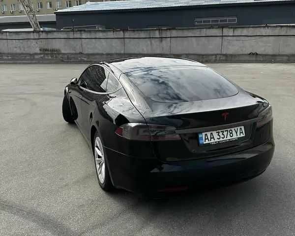 Черный Тесла Модель С, объемом двигателя 0 л и пробегом 85 тыс. км за 9000 $, фото 2 на Automoto.ua