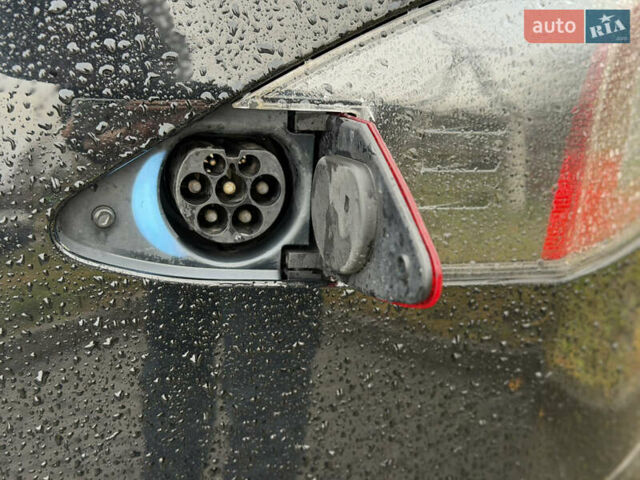 Черный Тесла Модель С, объемом двигателя 0 л и пробегом 150 тыс. км за 24500 $, фото 5 на Automoto.ua