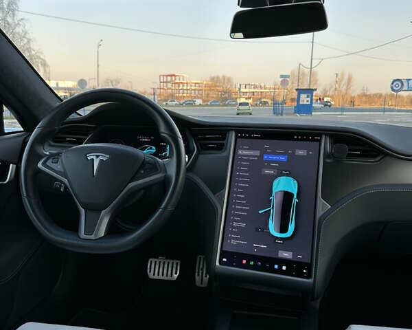 Черный Тесла Модель С, объемом двигателя 0 л и пробегом 45 тыс. км за 29999 $, фото 15 на Automoto.ua