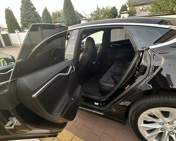 Черный Тесла Модель С, объемом двигателя 0 л и пробегом 120 тыс. км за 20000 $, фото 11 на Automoto.ua