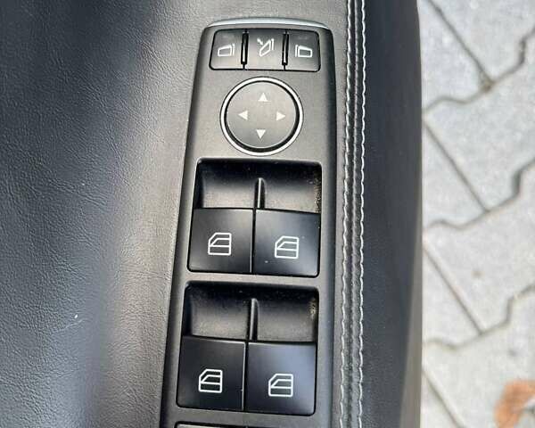 Тесла Модель С 2018 у Івано-Франківську на Automoto.ua Чорний Тесла Модель С, об'ємом двигуна 0 л та пробігом 140 тис. км за 20000 $, фото 36 на Automoto.ua