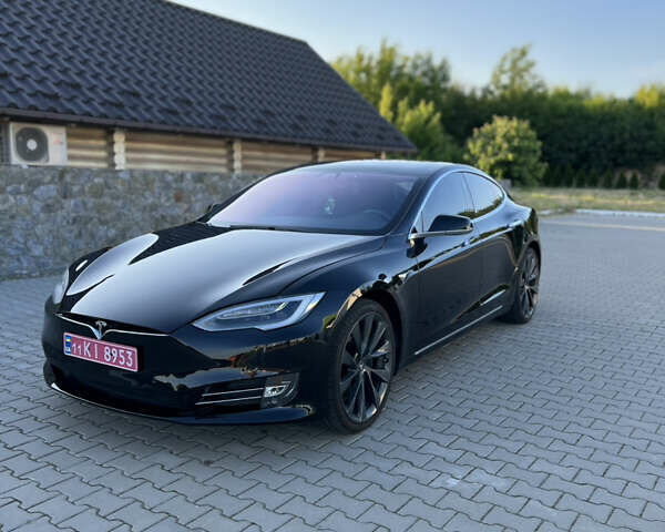 Черный Тесла Модель С, объемом двигателя 0 л и пробегом 155 тыс. км за 17999 $, фото 1 на Automoto.ua