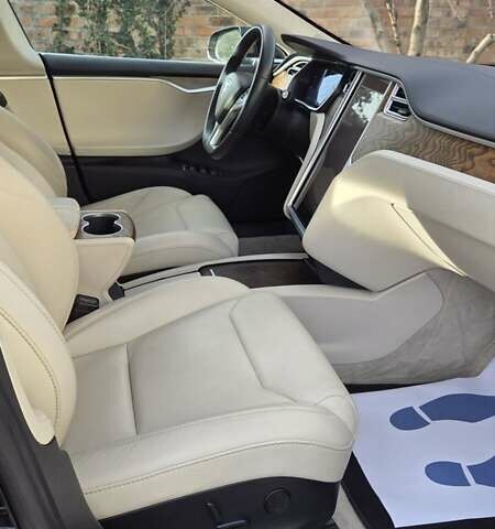 Черный Тесла Модель С, объемом двигателя 0 л и пробегом 217 тыс. км за 16300 $, фото 15 на Automoto.ua