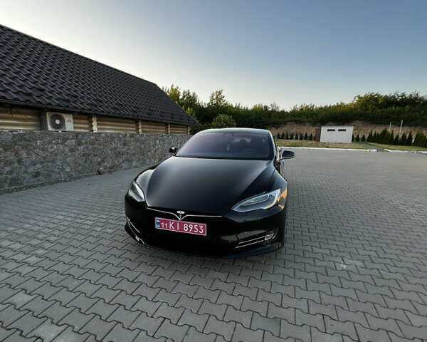 Черный Тесла Модель С, объемом двигателя 0 л и пробегом 155 тыс. км за 17999 $, фото 3 на Automoto.ua