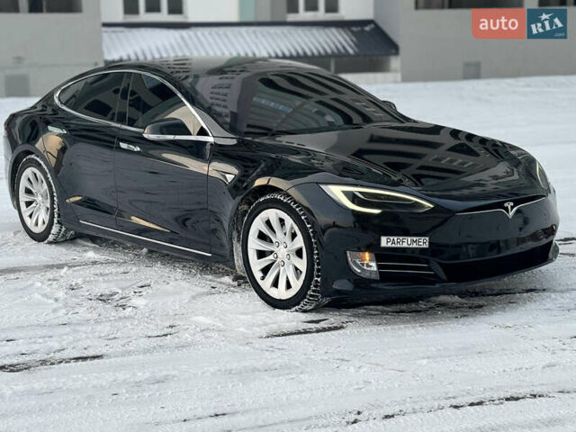 Черный Тесла Модель С, объемом двигателя 0 л и пробегом 153 тыс. км за 24000 $, фото 2 на Automoto.ua