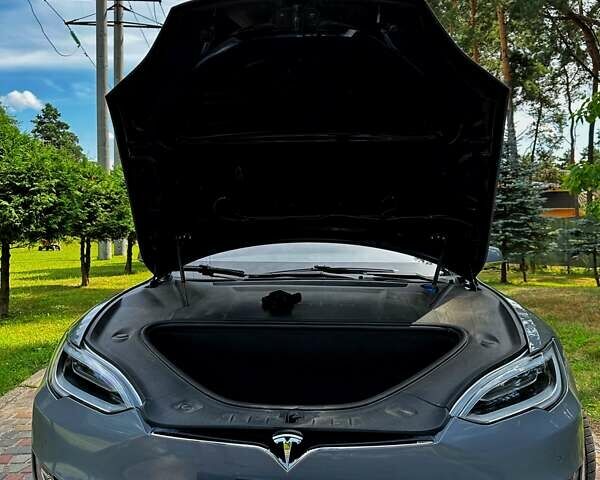 Черный Тесла Модель С, объемом двигателя 0 л и пробегом 120 тыс. км за 23000 $, фото 21 на Automoto.ua