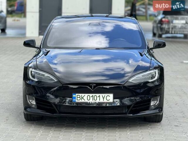 Чорний Тесла Модель С, об'ємом двигуна 0 л та пробігом 55 тис. км за 29500 $, фото 2 на Automoto.ua