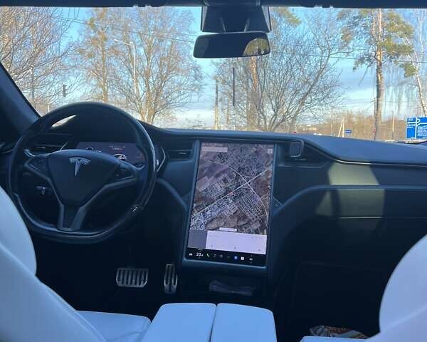 Черный Тесла Модель С, объемом двигателя 0 л и пробегом 83 тыс. км за 26400 $, фото 24 на Automoto.ua