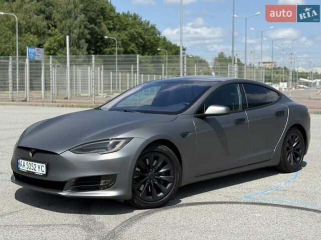 Черный Тесла Модель С, объемом двигателя 0 л и пробегом 85 тыс. км за 21500 $, фото 3 на Automoto.ua