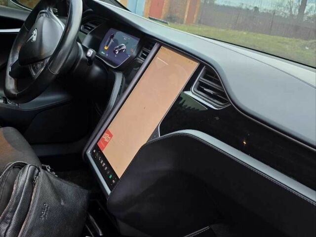 Черный Тесла Модель С, объемом двигателя 0 л и пробегом 123 тыс. км за 21500 $, фото 17 на Automoto.ua