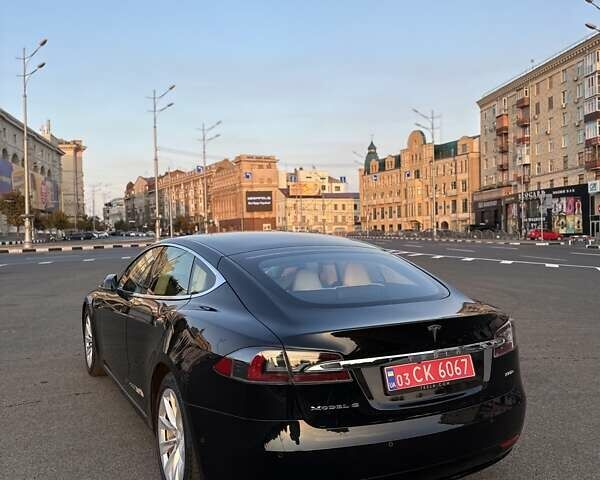 Черный Тесла Модель С, объемом двигателя 0 л и пробегом 84 тыс. км за 25000 $, фото 5 на Automoto.ua