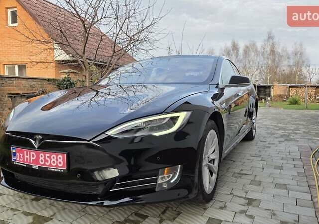 Черный Тесла Модель С, объемом двигателя 0 л и пробегом 217 тыс. км за 16300 $, фото 2 на Automoto.ua