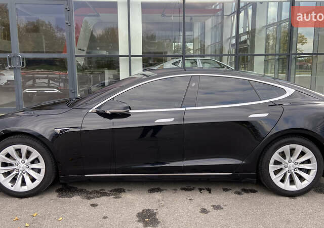 Чорний Тесла Модель С, об'ємом двигуна 0 л та пробігом 99 тис. км за 22500 $, фото 2 на Automoto.ua