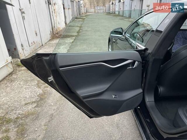 Черный Тесла Модель С, объемом двигателя 0 л и пробегом 169 тыс. км за 23900 $, фото 53 на Automoto.ua