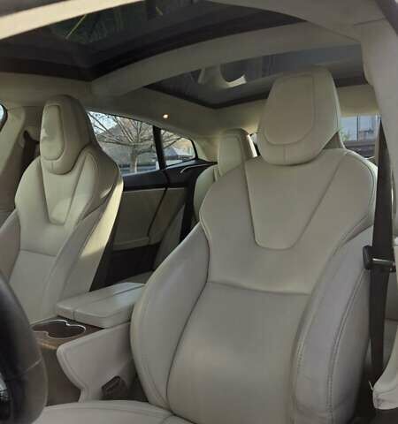 Черный Тесла Модель С, объемом двигателя 0 л и пробегом 217 тыс. км за 16300 $, фото 14 на Automoto.ua