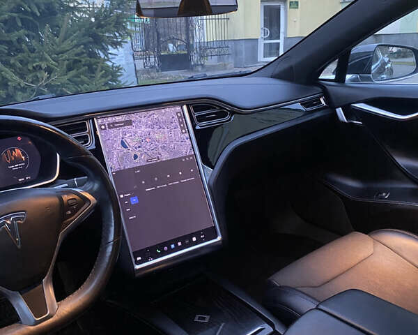 Чорний Тесла Модель С, об'ємом двигуна 0 л та пробігом 149 тис. км за 19800 $, фото 6 на Automoto.ua