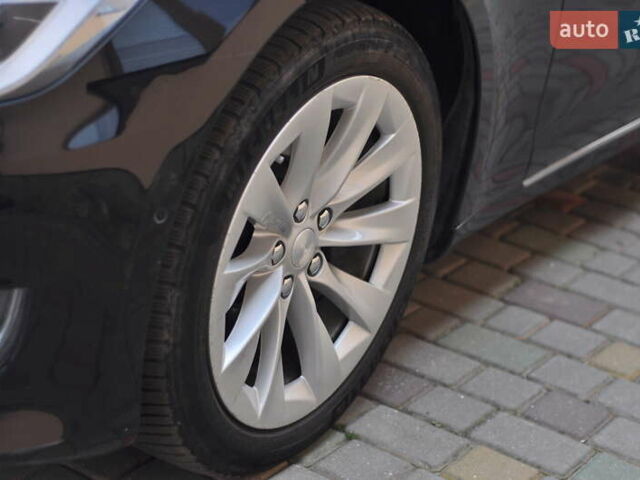 Черный Тесла Модель С, объемом двигателя 0 л и пробегом 98 тыс. км за 27000 $, фото 9 на Automoto.ua