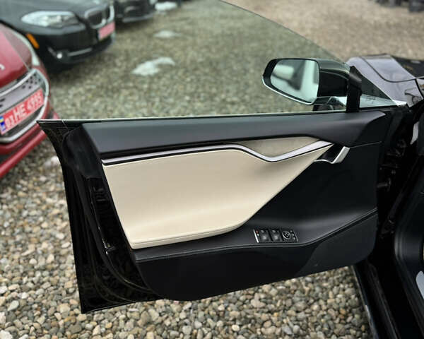 Чорний Тесла Модель С, об'ємом двигуна 0 л та пробігом 147 тис. км за 23999 $, фото 15 на Automoto.ua