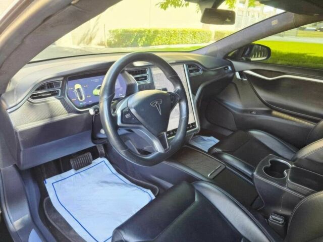 Черный Тесла Модель С, объемом двигателя 0 л и пробегом 35 тыс. км за 10000 $, фото 9 на Automoto.ua