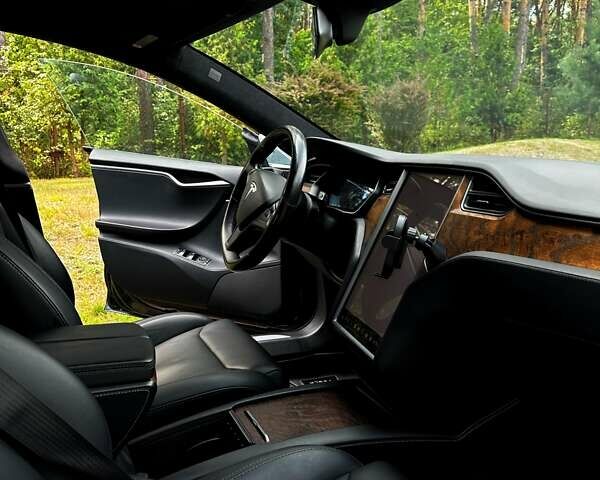 Черный Тесла Модель С, объемом двигателя 0 л и пробегом 120 тыс. км за 23000 $, фото 12 на Automoto.ua