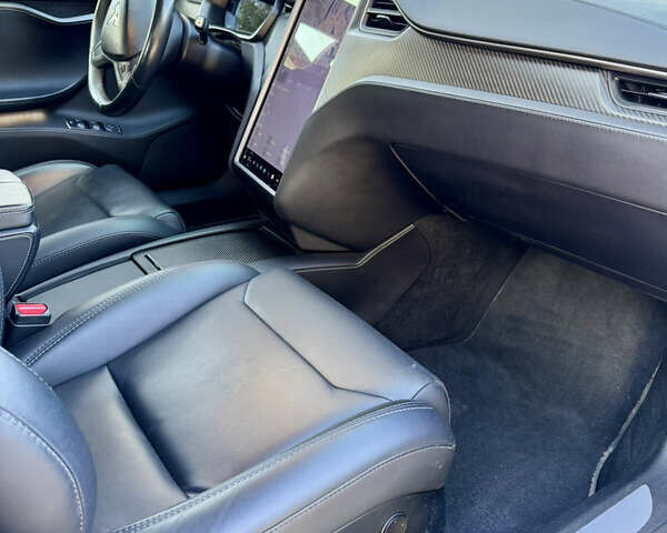 Черный Тесла Модель С, объемом двигателя 0 л и пробегом 164 тыс. км за 26500 $, фото 9 на Automoto.ua