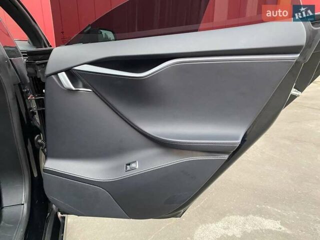 Чорний Тесла Модель С, об'ємом двигуна 0 л та пробігом 227 тис. км за 19999 $, фото 29 на Automoto.ua