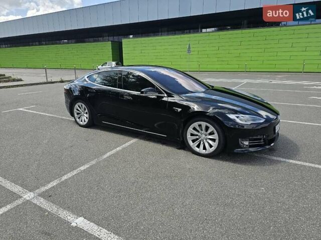 Черный Тесла Модель С, объемом двигателя 0 л и пробегом 72 тыс. км за 24900 $, фото 3 на Automoto.ua