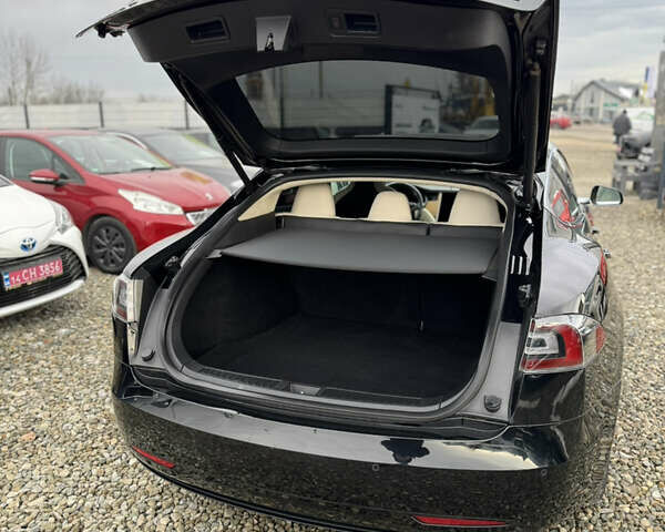 Чорний Тесла Модель С, об'ємом двигуна 0 л та пробігом 147 тис. км за 23999 $, фото 24 на Automoto.ua