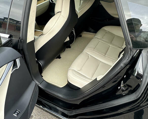 Чорний Тесла Модель С, об'ємом двигуна 0 л та пробігом 117 тис. км за 23000 $, фото 16 на Automoto.ua