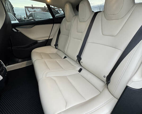 Чорний Тесла Модель С, об'ємом двигуна 0 л та пробігом 147 тис. км за 23999 $, фото 22 на Automoto.ua