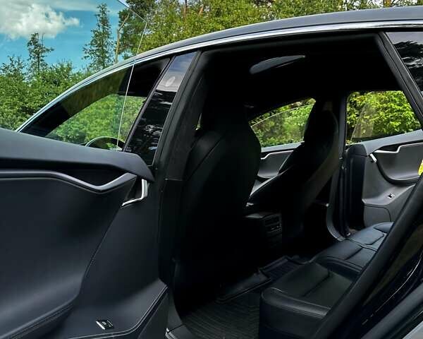 Черный Тесла Модель С, объемом двигателя 0 л и пробегом 120 тыс. км за 23000 $, фото 14 на Automoto.ua