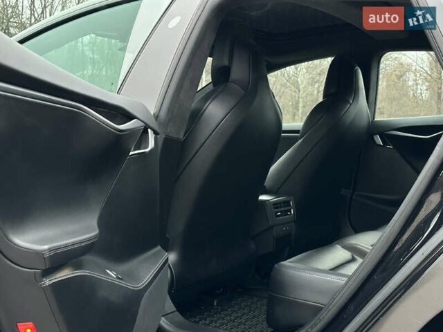 Черный Тесла Модель С, объемом двигателя 0 л и пробегом 112 тыс. км за 27500 $, фото 23 на Automoto.ua