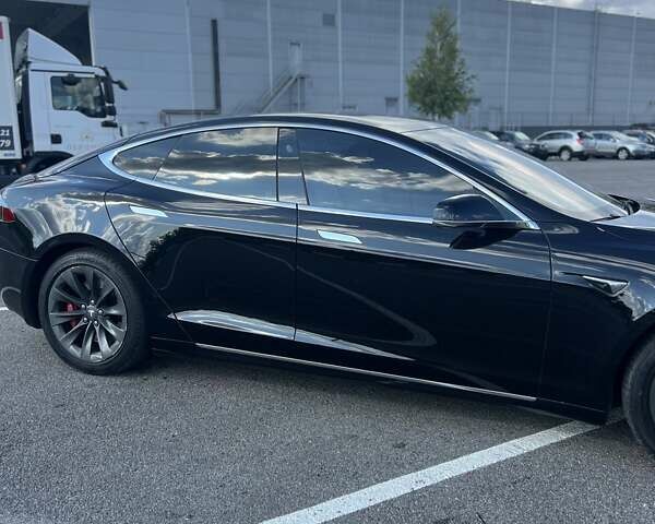 Черный Тесла Модель С, объемом двигателя 0 л и пробегом 76 тыс. км за 27700 $, фото 2 на Automoto.ua