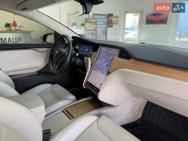 Черный Тесла Модель С, объемом двигателя 0 л и пробегом 107 тыс. км за 22990 $, фото 23 на Automoto.ua