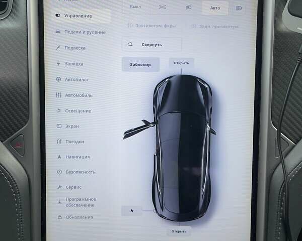 Черный Тесла Модель С, объемом двигателя 0 л и пробегом 169 тыс. км за 23900 $, фото 66 на Automoto.ua