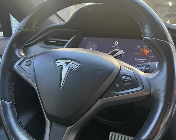 Черный Тесла Модель С, объемом двигателя 0 л и пробегом 83 тыс. км за 26400 $, фото 3 на Automoto.ua