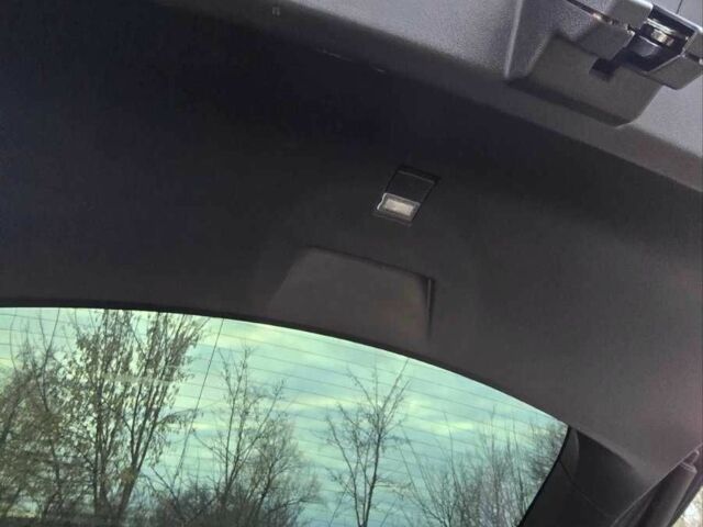 Черный Тесла Модель С, объемом двигателя 0 л и пробегом 126 тыс. км за 22900 $, фото 9 на Automoto.ua