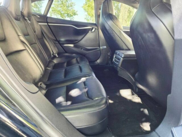 Черный Тесла Модель С, объемом двигателя 0 л и пробегом 35 тыс. км за 10000 $, фото 14 на Automoto.ua