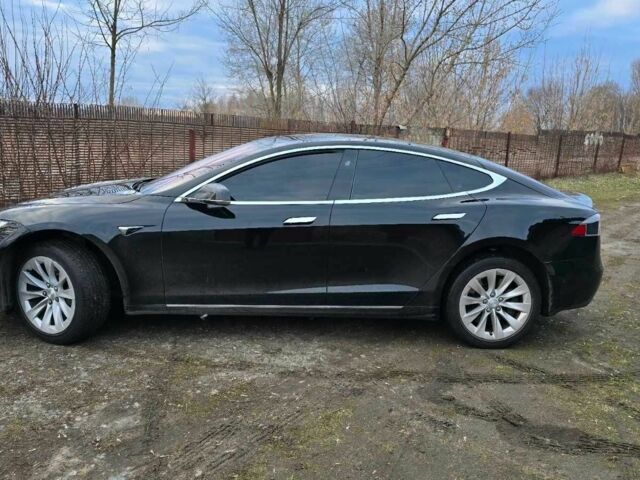 Черный Тесла Модель С, объемом двигателя 0 л и пробегом 123 тыс. км за 21500 $, фото 2 на Automoto.ua