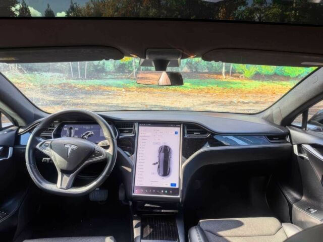 Черный Тесла Модель С, объемом двигателя 0 л и пробегом 41 тыс. км за 16700 $, фото 9 на Automoto.ua