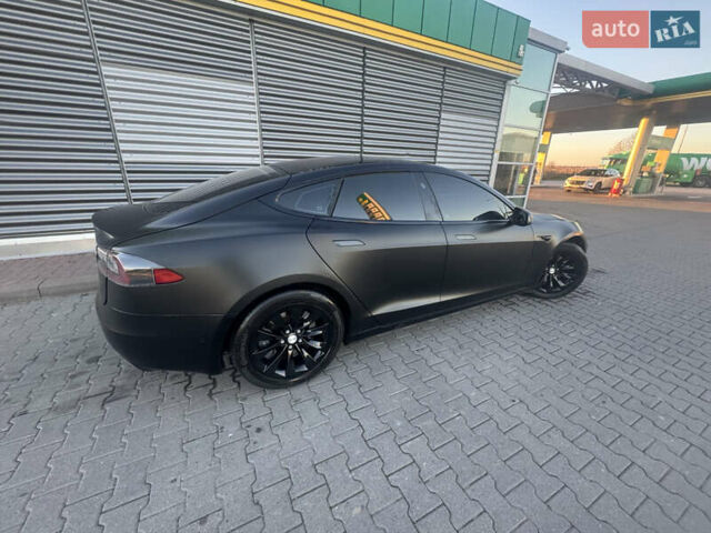 Черный Тесла Модель С, объемом двигателя 0 л и пробегом 136 тыс. км за 18650 $, фото 2 на Automoto.ua