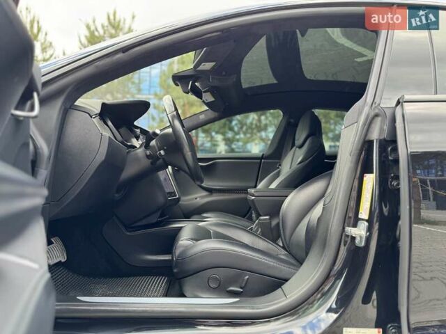 Черный Тесла Модель С, объемом двигателя 0 л и пробегом 52 тыс. км за 29999 $, фото 26 на Automoto.ua