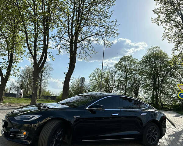 Чорний Тесла Модель С, об'ємом двигуна 0 л та пробігом 58 тис. км за 31200 $, фото 1 на Automoto.ua