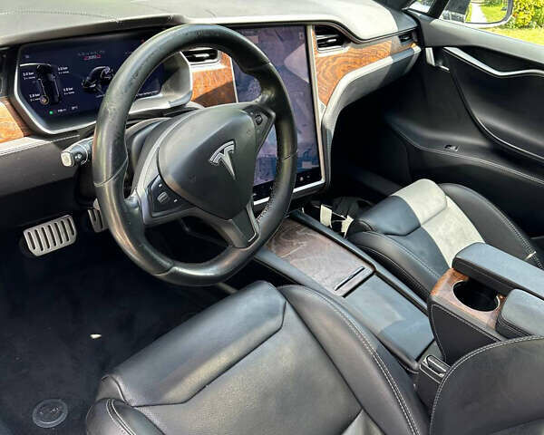 Черный Тесла Модель С, объемом двигателя 0 л и пробегом 131 тыс. км за 23500 $, фото 4 на Automoto.ua